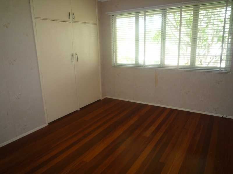 25 Doulton Street, Stafford Heights QLD 4053