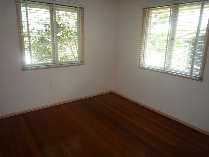 25 Doulton Street, Stafford Heights QLD 4053