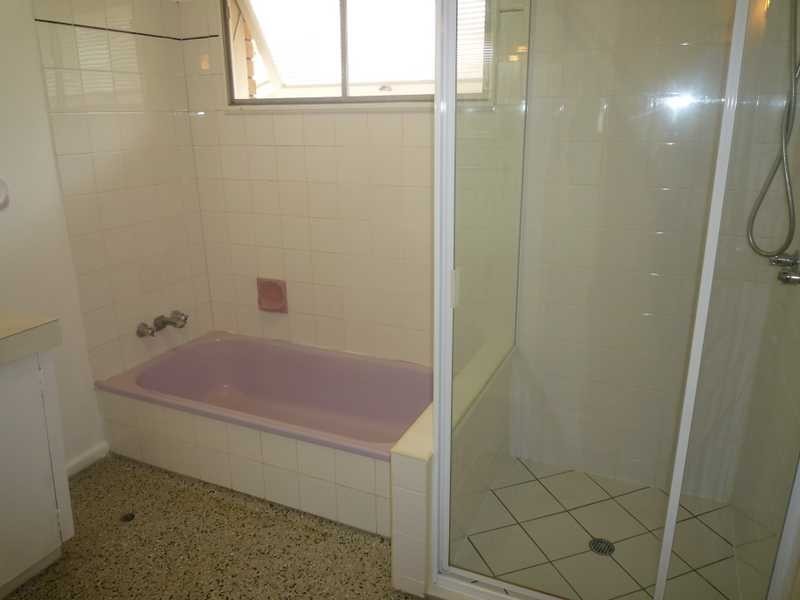 25 Doulton Street, Stafford Heights QLD 4053