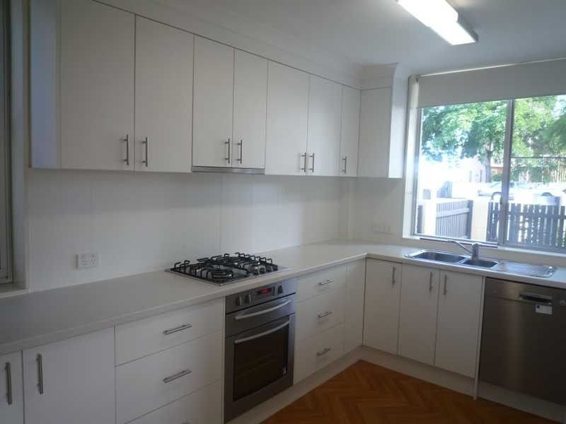 1/36 Scott Road, Herston QLD 4006