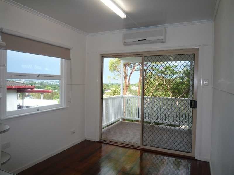 53 Pangeza Street, Stafford Heights QLD 4053