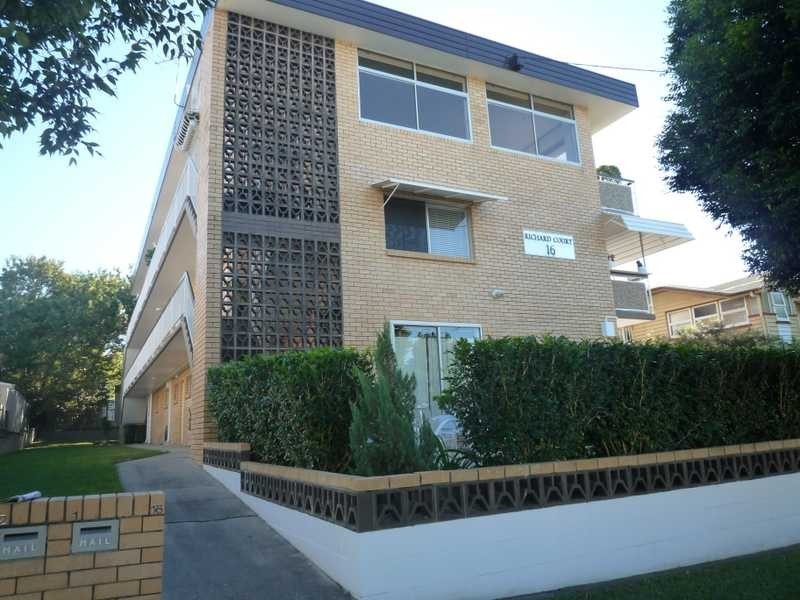 2/16 Glenfern Avenue, Kedron QLD 4031