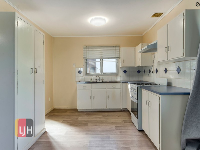 5 Sedgemoor Street, Stafford Heights QLD 4053