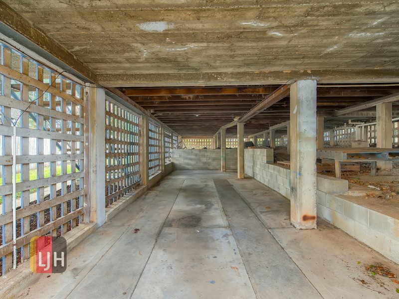 5 Sedgemoor Street, Stafford Heights QLD 4053