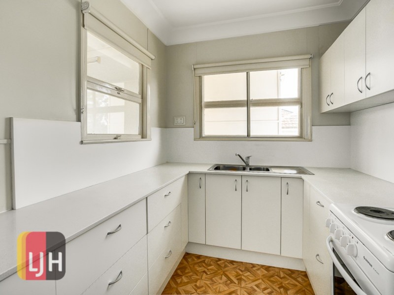 1 Reuben Street, Stafford QLD 4053