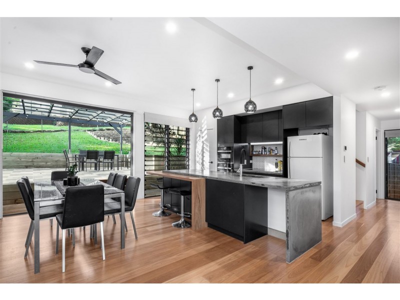 17 Armfield Street, Stafford QLD 4053