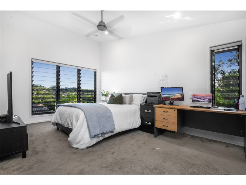 17 Armfield Street, Stafford QLD 4053