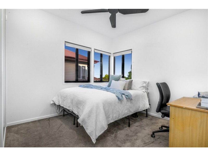 17 Armfield Street, Stafford QLD 4053