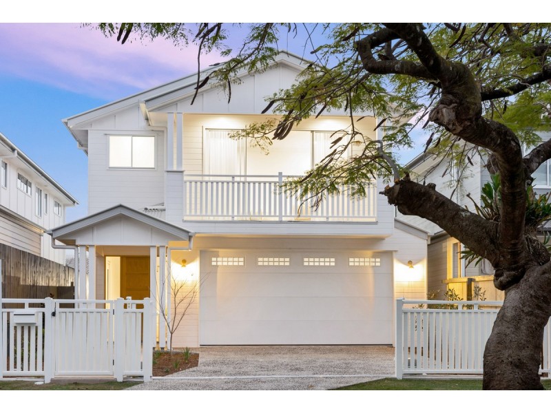 14 Williams Avenue, Hendra QLD 4011