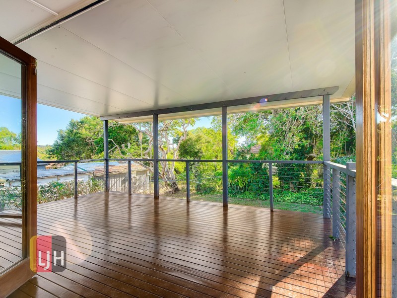 9 Chingford Street, Chermside West QLD 4032
