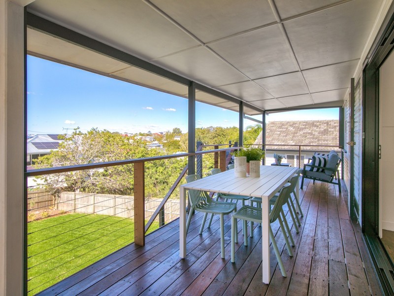 379 Webster Road, Stafford Heights QLD 4053