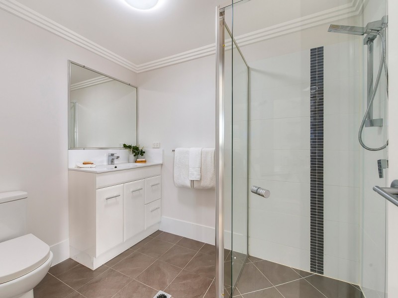 2/44 Birdwood Street, Zillmere QLD 4034