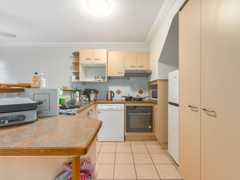 8/26 Wyndham Street, Herston QLD 4006