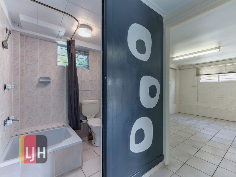 30 Wyman Street, Stafford Heights QLD 4053