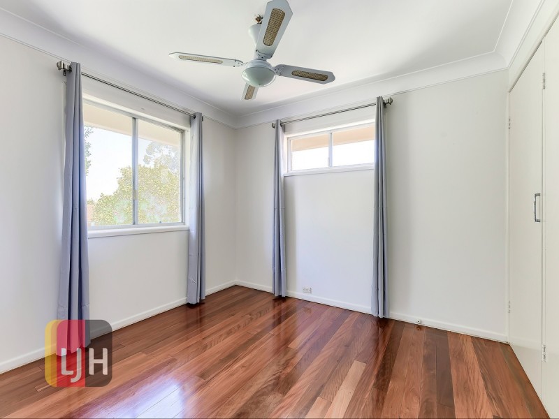 30 Wyman Street, Stafford Heights QLD 4053