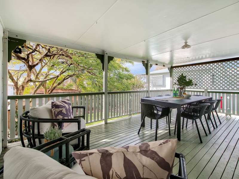 18 Sixth Avenue, Kedron QLD 4031