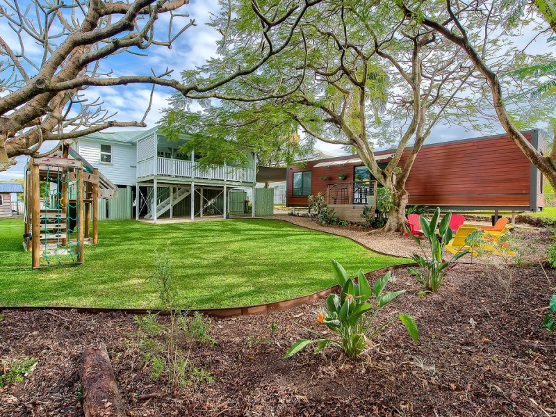 18 Sixth Avenue, Kedron QLD 4031