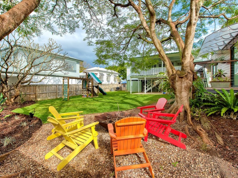 18 Sixth Avenue, Kedron QLD 4031