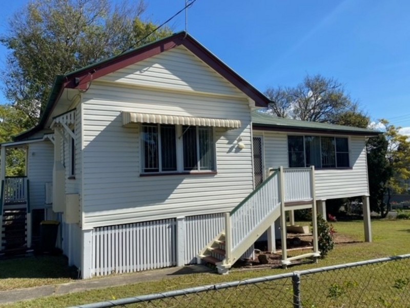 12 Sugarloaf Street, Wavell Heights QLD 4012