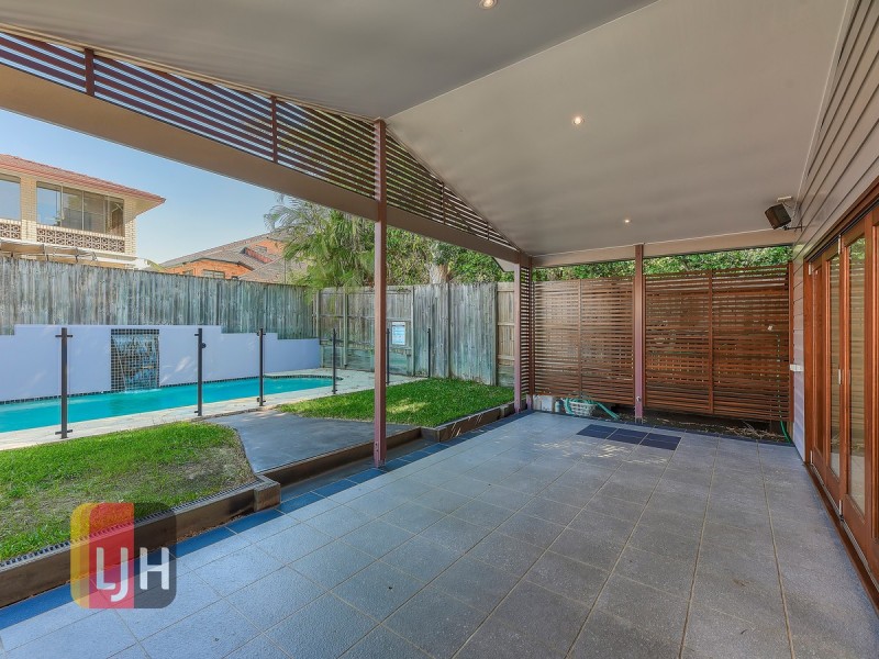 24 Armentieres Street, Kedron QLD 4031