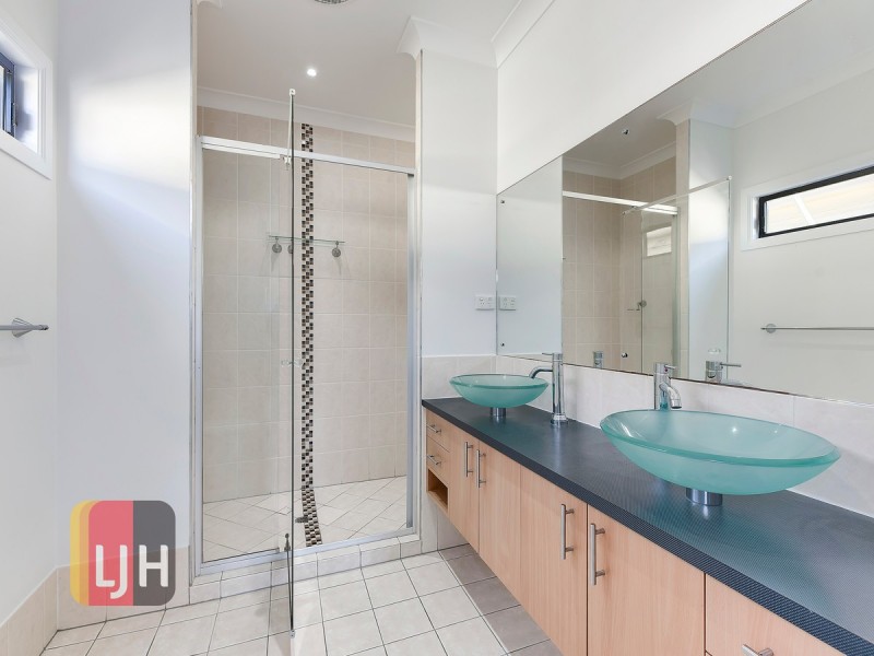 24 Armentieres Street, Kedron QLD 4031