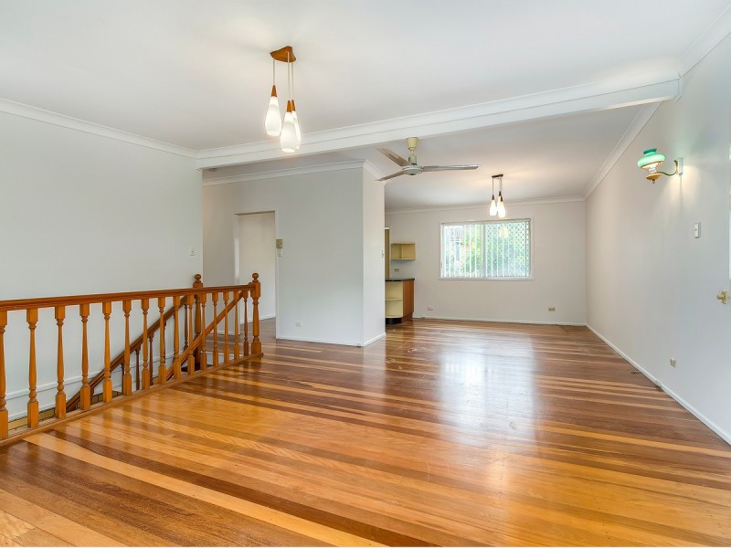 29 Redgrave Street, Stafford Heights QLD 4053