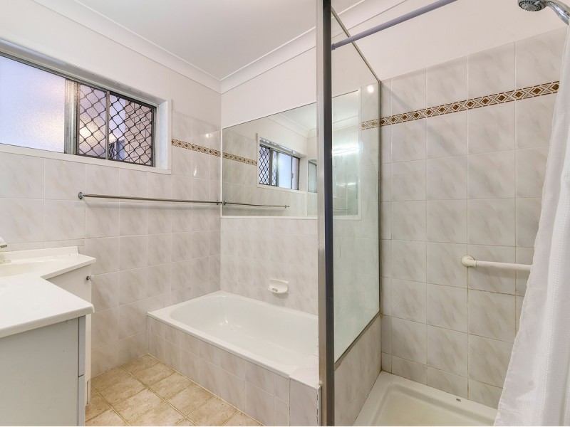 29 Redgrave Street, Stafford Heights QLD 4053