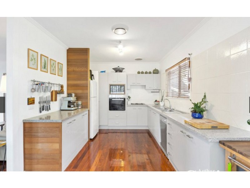 18 Maryland Street, Stafford Heights QLD 4053