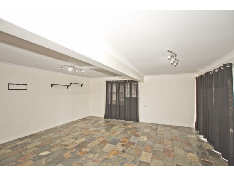 24 Tetragona Drive, Arana Hills QLD 4054