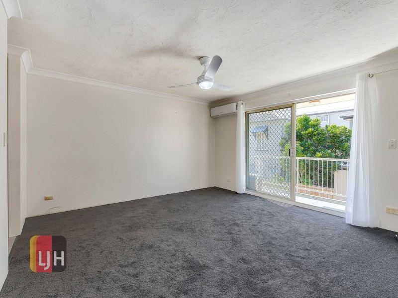 2/74 Broughton Road, Kedron QLD 4031