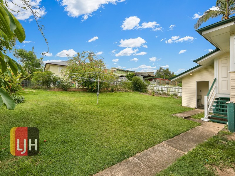 9 Allowrie Street, Stafford QLD 4053