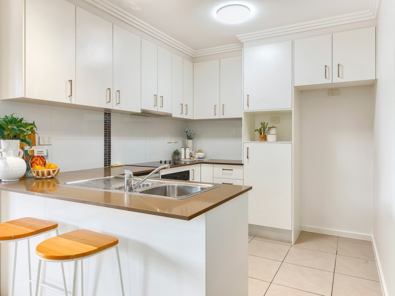 2/44 Birdwood Street, Zillmere QLD 4034