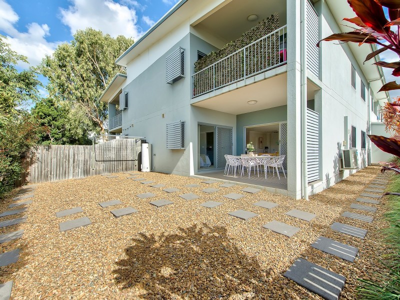 2/44 Birdwood Street, Zillmere QLD 4034