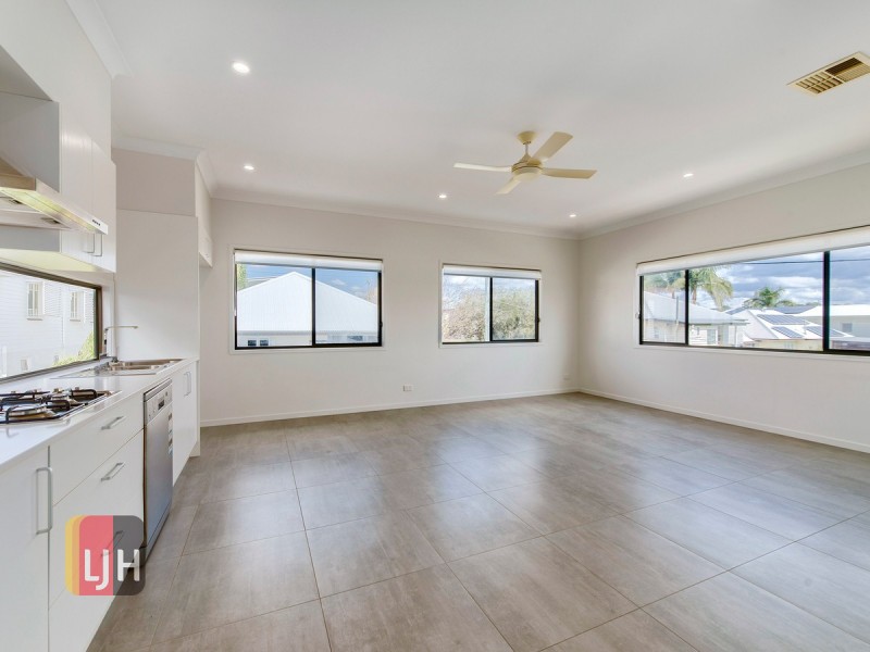 27 Fourteenth Avenue, Kedron QLD 4031