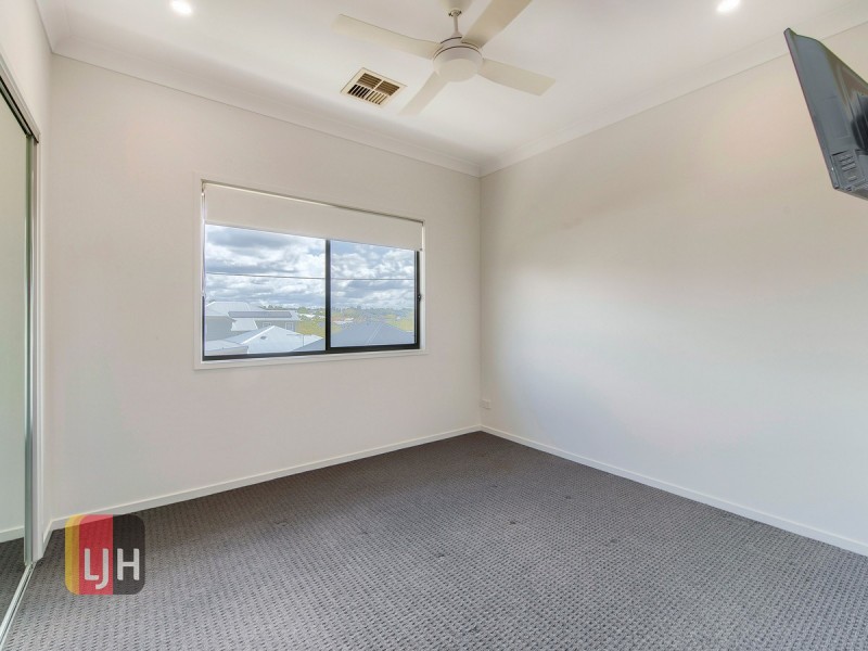 27 Fourteenth Avenue, Kedron QLD 4031