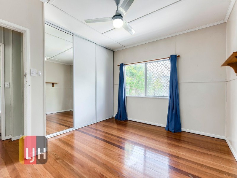 76 Reuben Street, Stafford QLD 4053