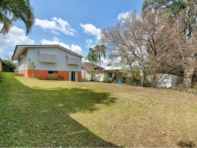 18 Gearside Street, Everton Park QLD 4053