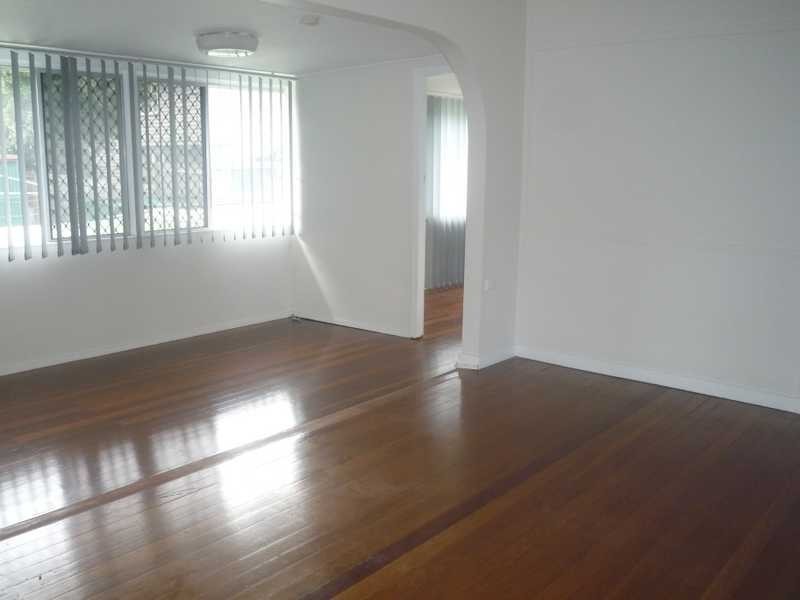 33 Lutana Street, Stafford QLD 4053