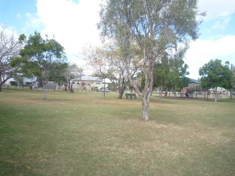 33 Lutana Street, Stafford QLD 4053