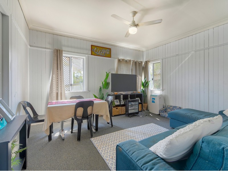 15 Waroon Street, Stafford QLD 4053