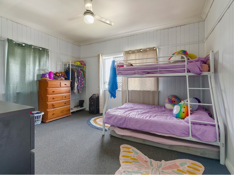 15 Waroon Street, Stafford QLD 4053