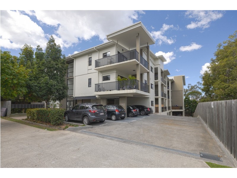 17/11 Lyons Terrace, Windsor QLD 4030