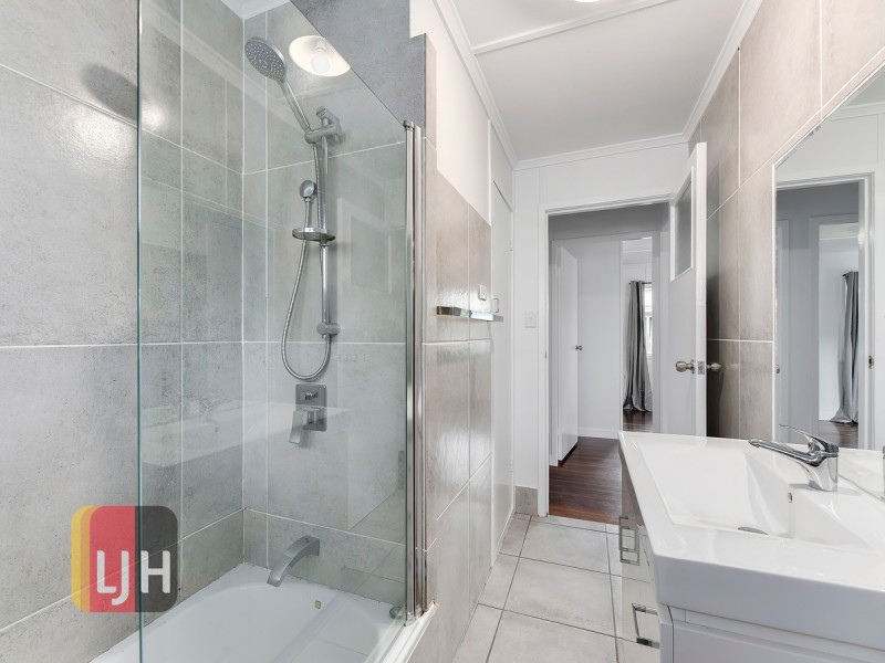 97 Farrant Street, Stafford Heights QLD 4053