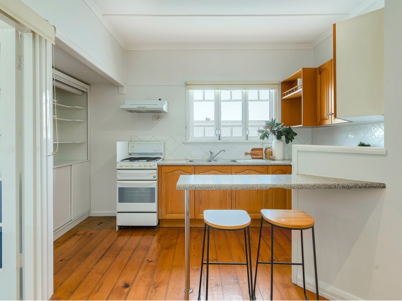 4 Evans Street, Kedron QLD 4031