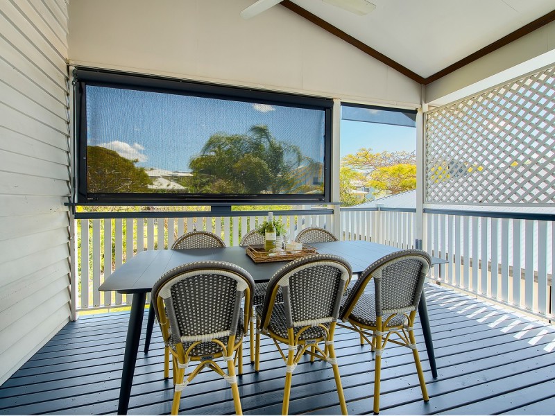 4 Evans Street, Kedron QLD 4031