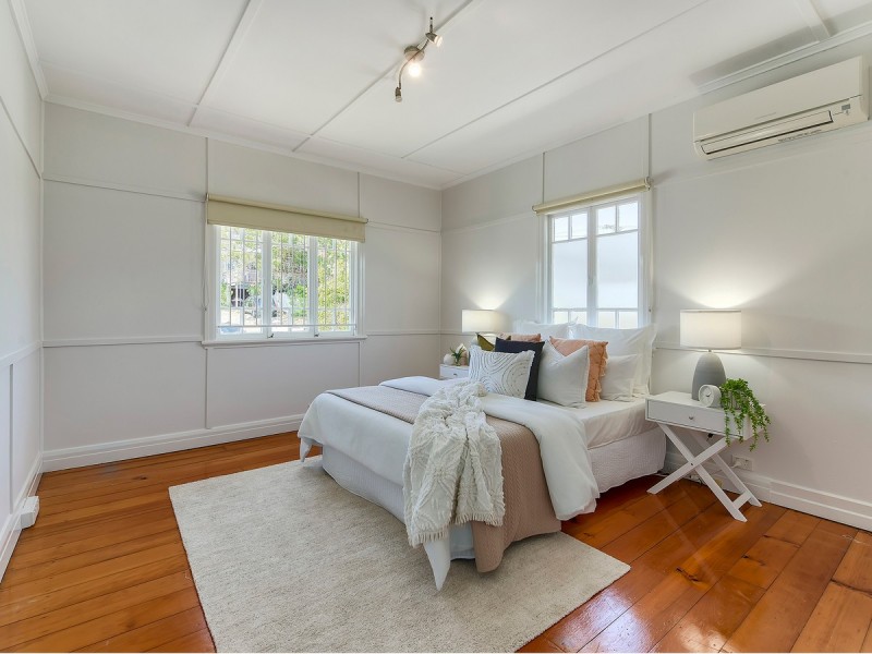 4 Evans Street, Kedron QLD 4031