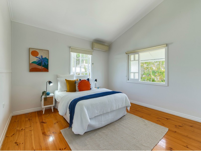 4 Evans Street, Kedron QLD 4031