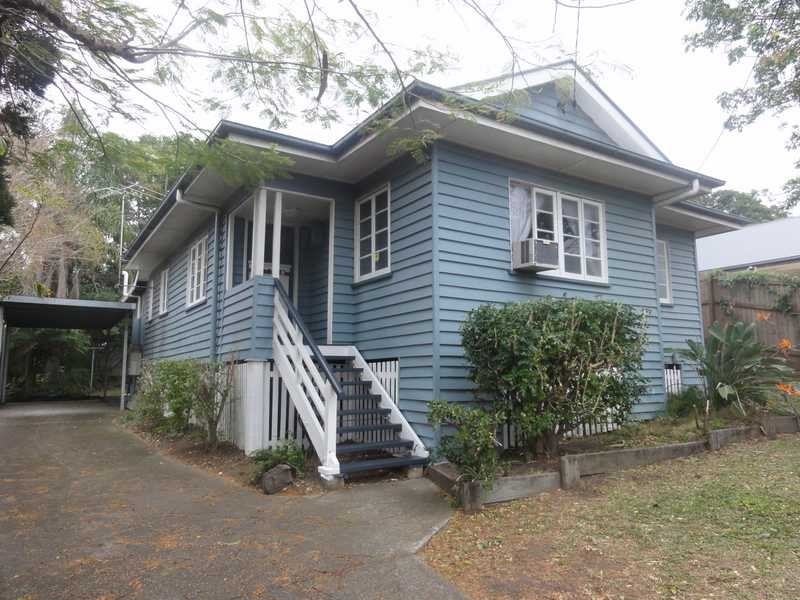 16 Miller Street, Chermside QLD 4032