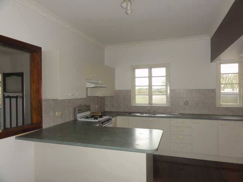 16 Miller Street, Chermside QLD 4032