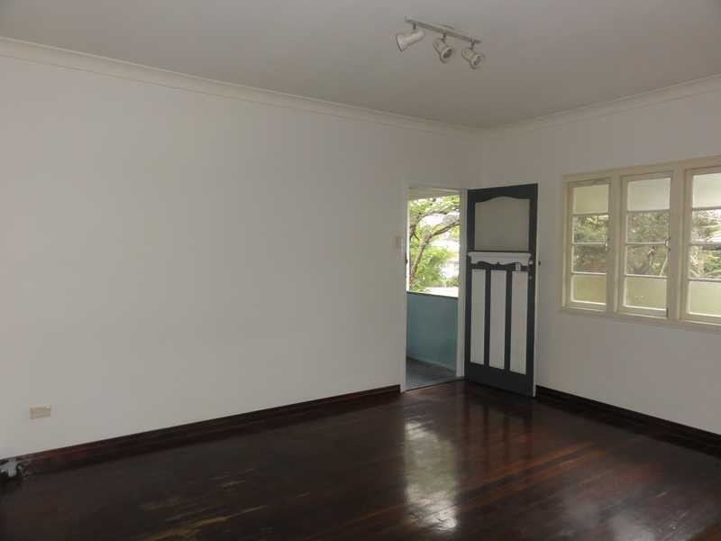 16 Miller Street, Chermside QLD 4032